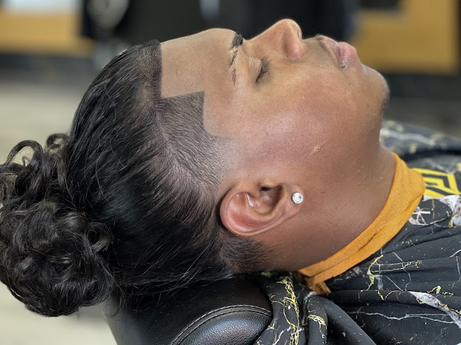 SWAGGA BARBERSHOP — Barbiere